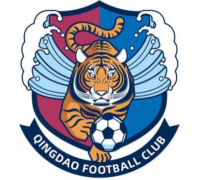 但莫娣并没因生活不公而变得灰暗自卑，而是勇敢地走出家门，通过工作争取独立和尊重